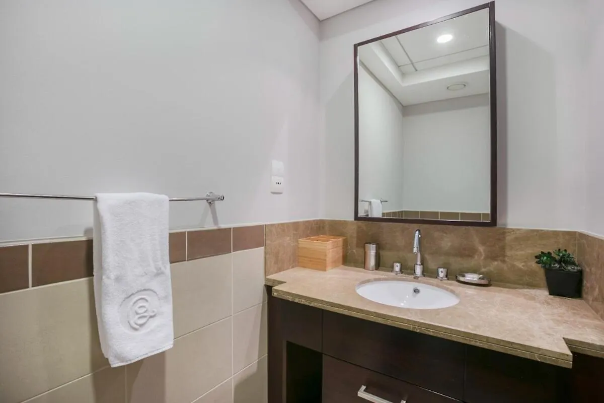 Spacious 1B With Balcony Overlooking City Views Dubai 0*,