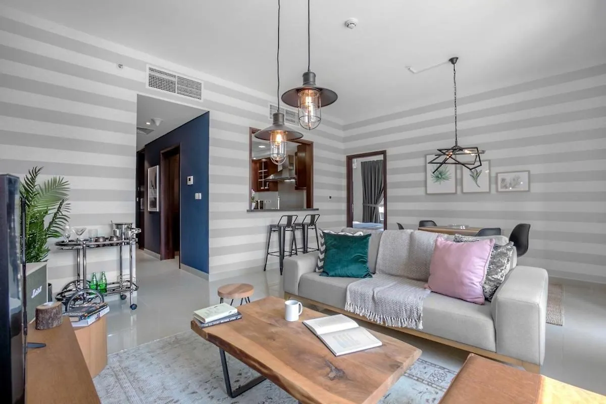 Spacious 1B With Balcony Overlooking City Views Dubai 0*,